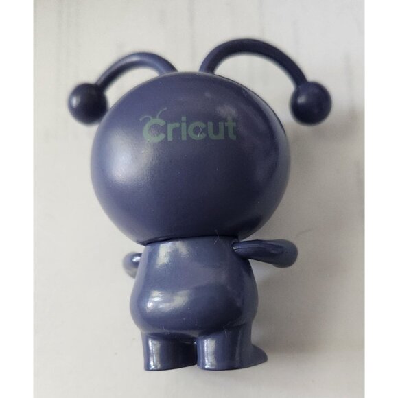 Cricut Cutie Twilight Collectible Figurine 7.6cm Tall Ages 12+ Cute Desk Buddy - Picture 15 of 16